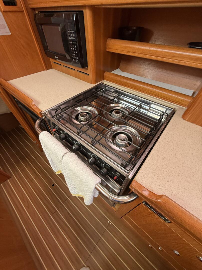 Slide: The Image of Hunter 46LE 2005 - 5366407