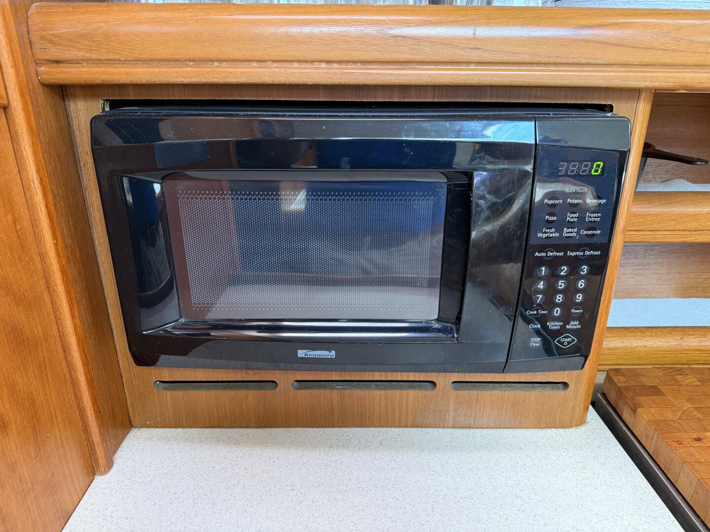 Slide: The Image of Hunter 46LE 2005 - 5366414