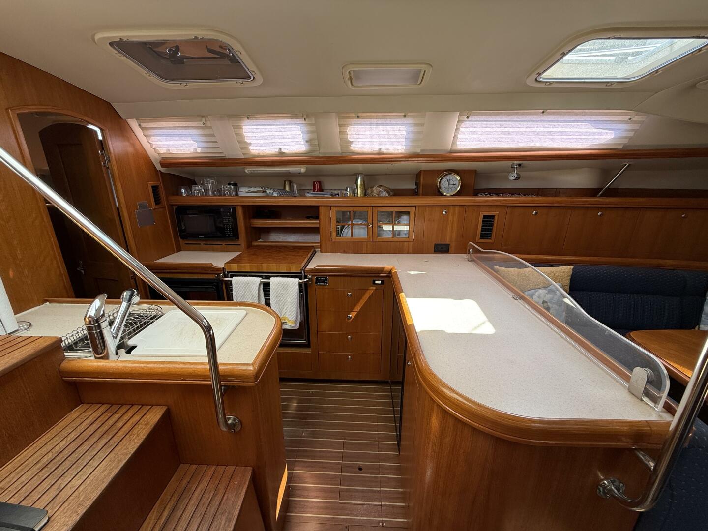 Slide: The Image of Hunter 46LE 2005 - 5366420