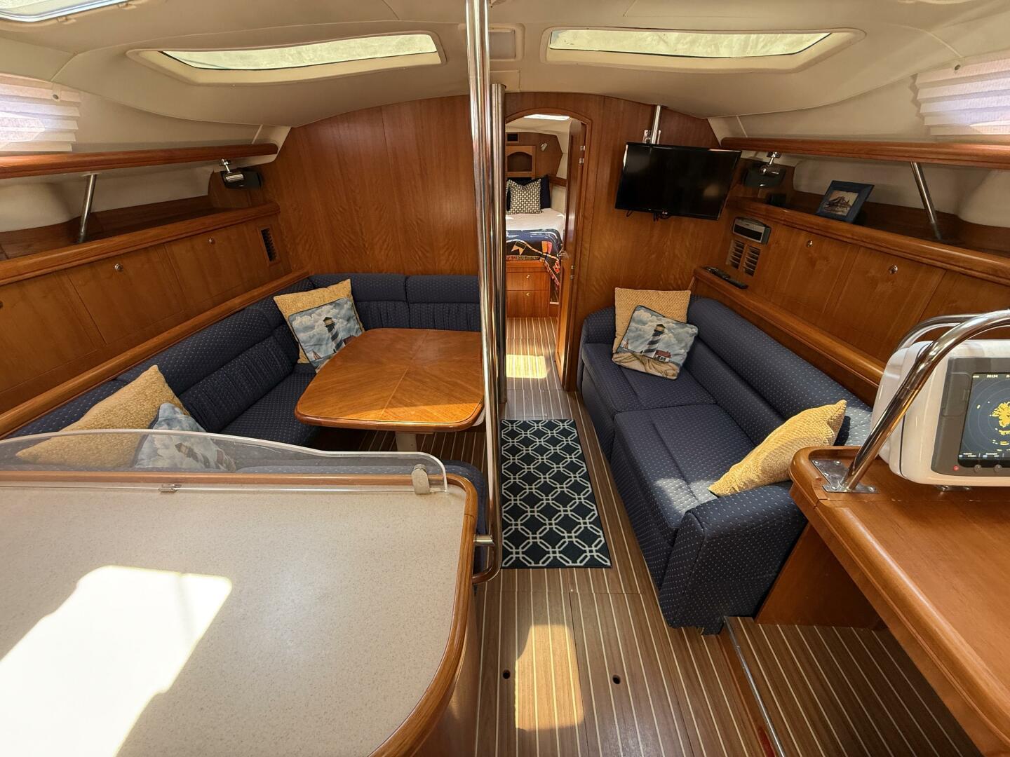 Slide: The Image of Hunter 46LE 2005 - 5366421