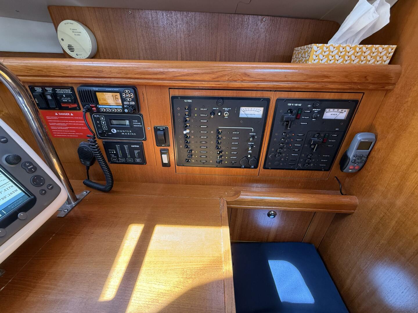 Slide: The Image of Hunter 46LE 2005 - 5366422