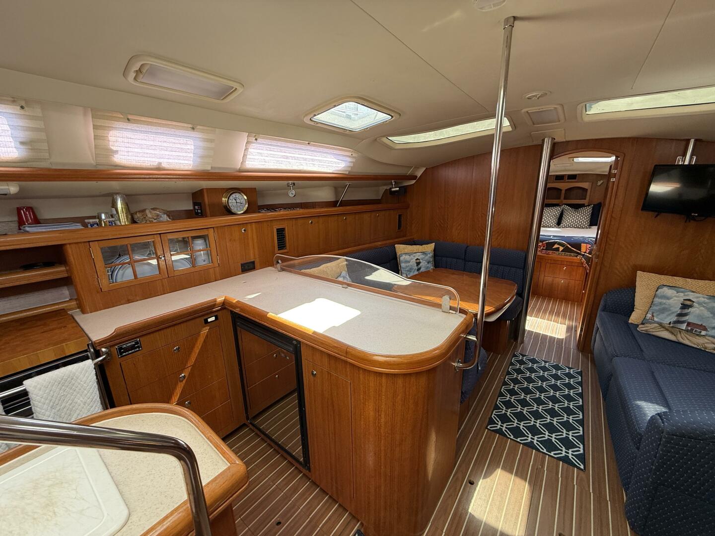 Slide: The Image of Hunter 46LE 2005 - 5366428