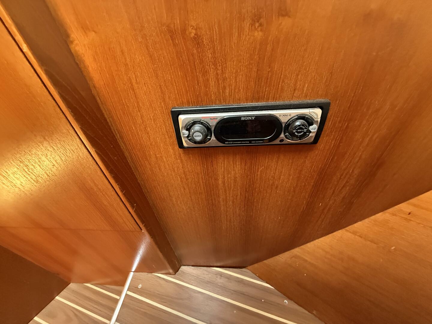 Slide: The Image of Hunter 46LE 2005 - 5366434