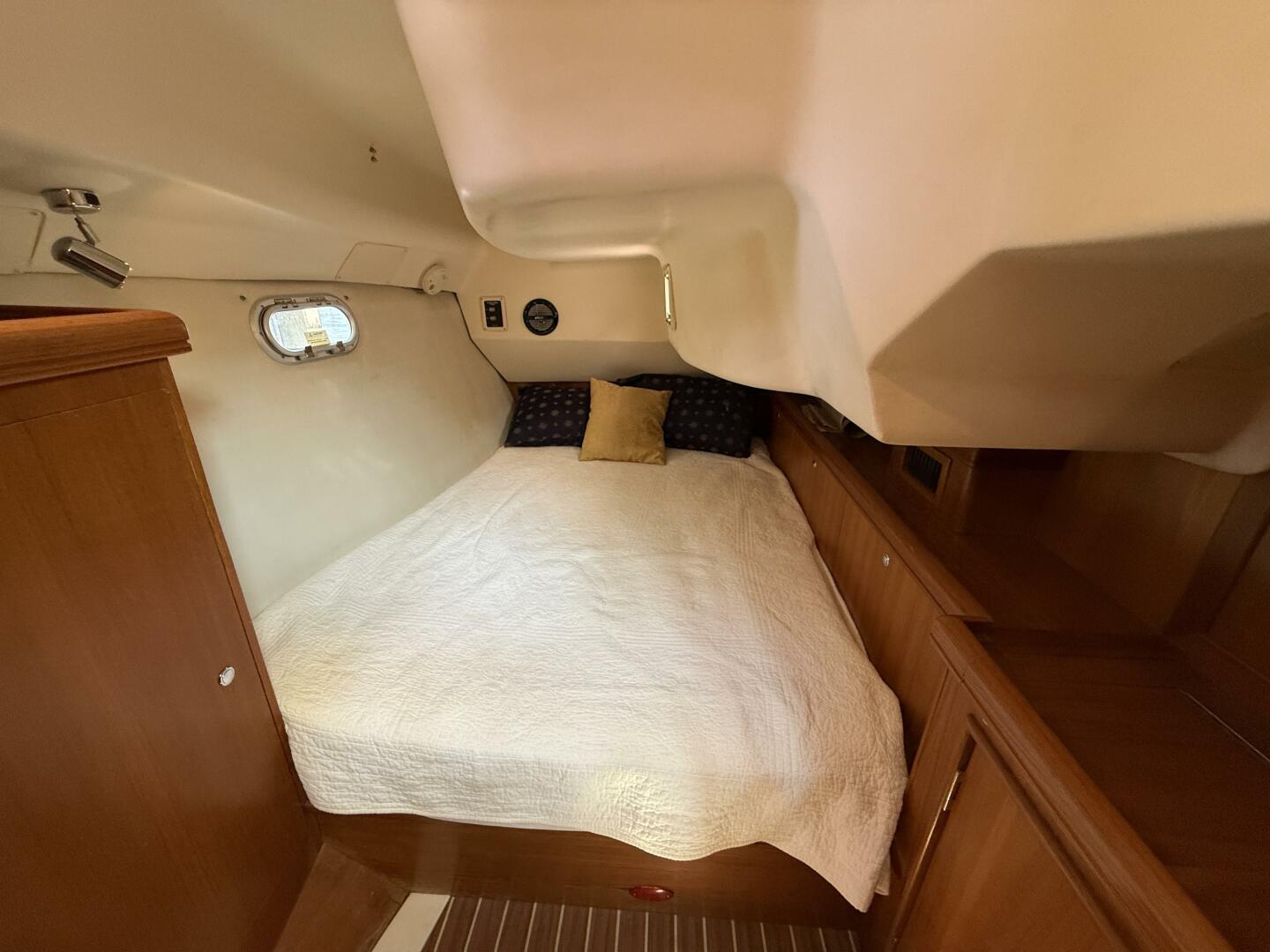 Slide: The Image of Hunter 46LE 2005 - 5366444