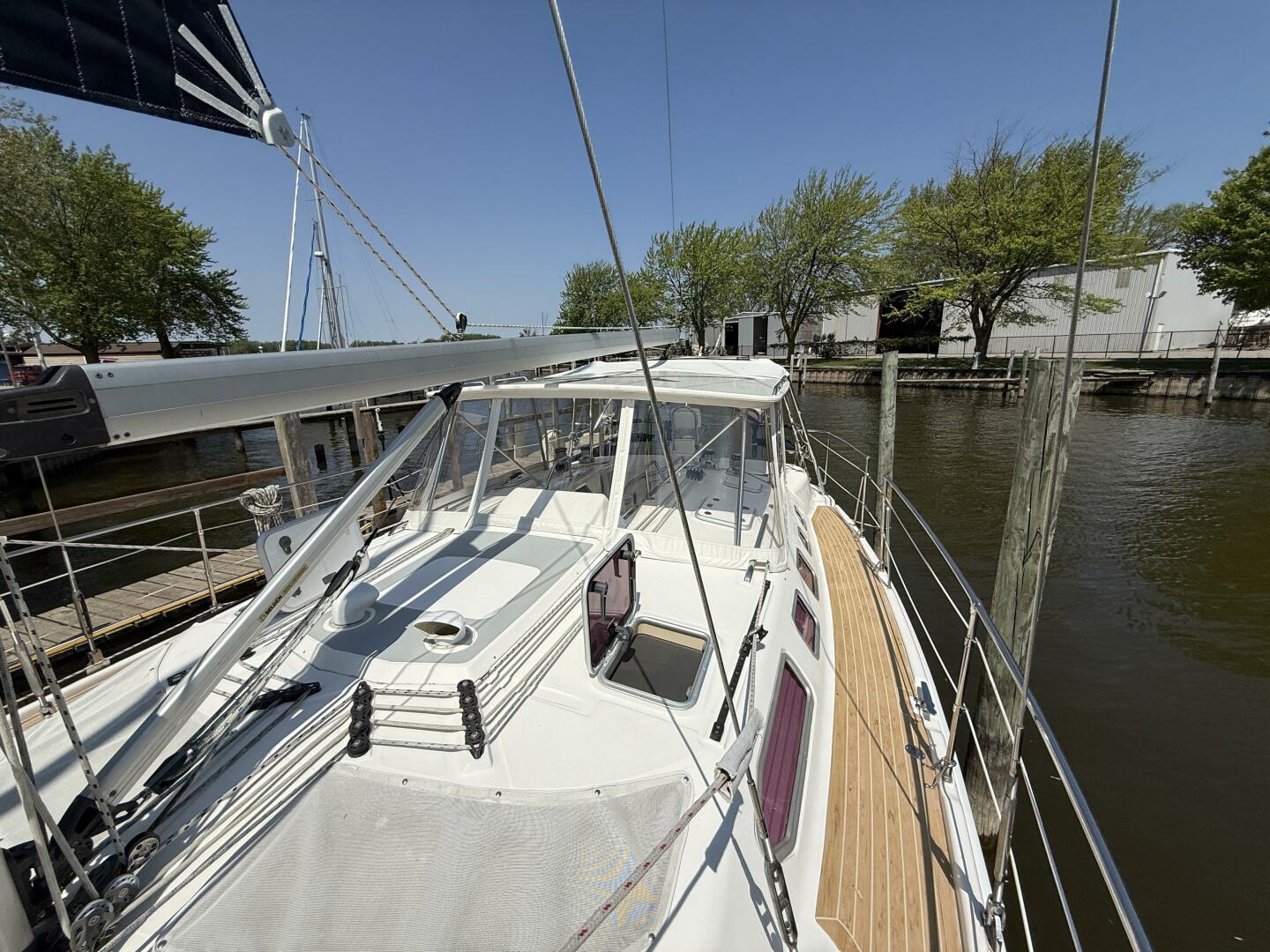 Slide: The Image of Hunter 46LE 2005 - 5366460