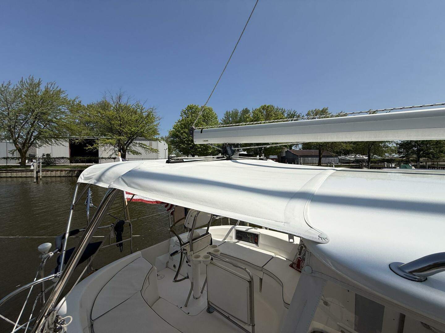 Slide: The Image of Hunter 46LE 2005 - 5366467