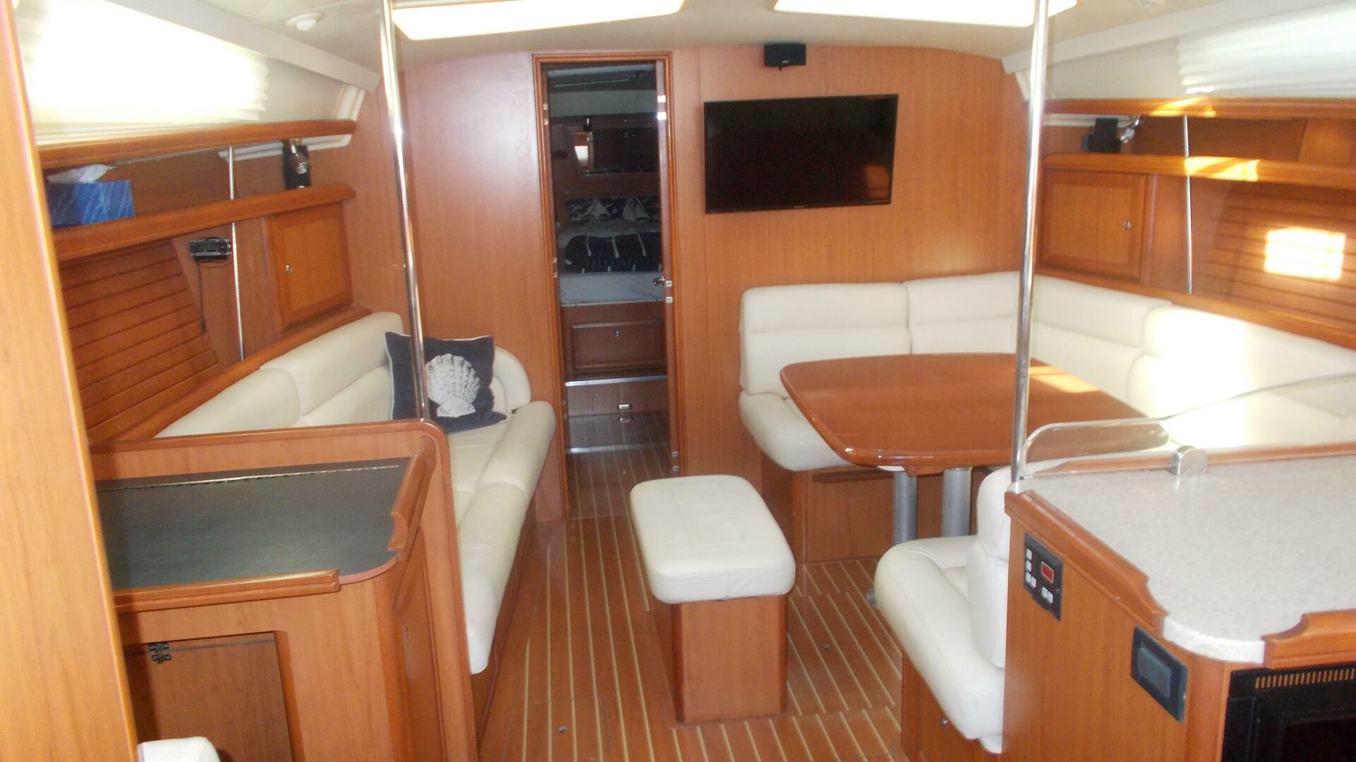 Slide: The Image of Hunter 49 2009 - 18