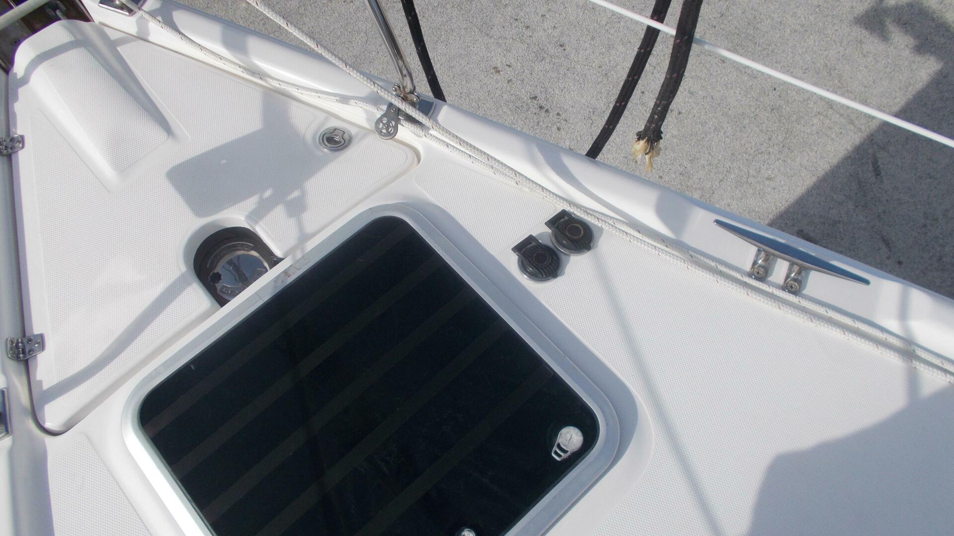 Slide: The Image of Hunter 49 2009 - 4