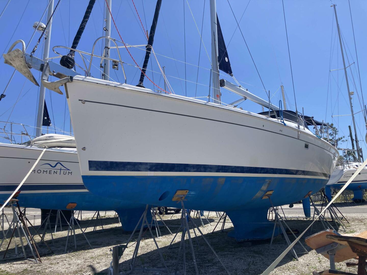 Slide: The Image of Hunter 49 Aft cockpit 2009 - 5183063