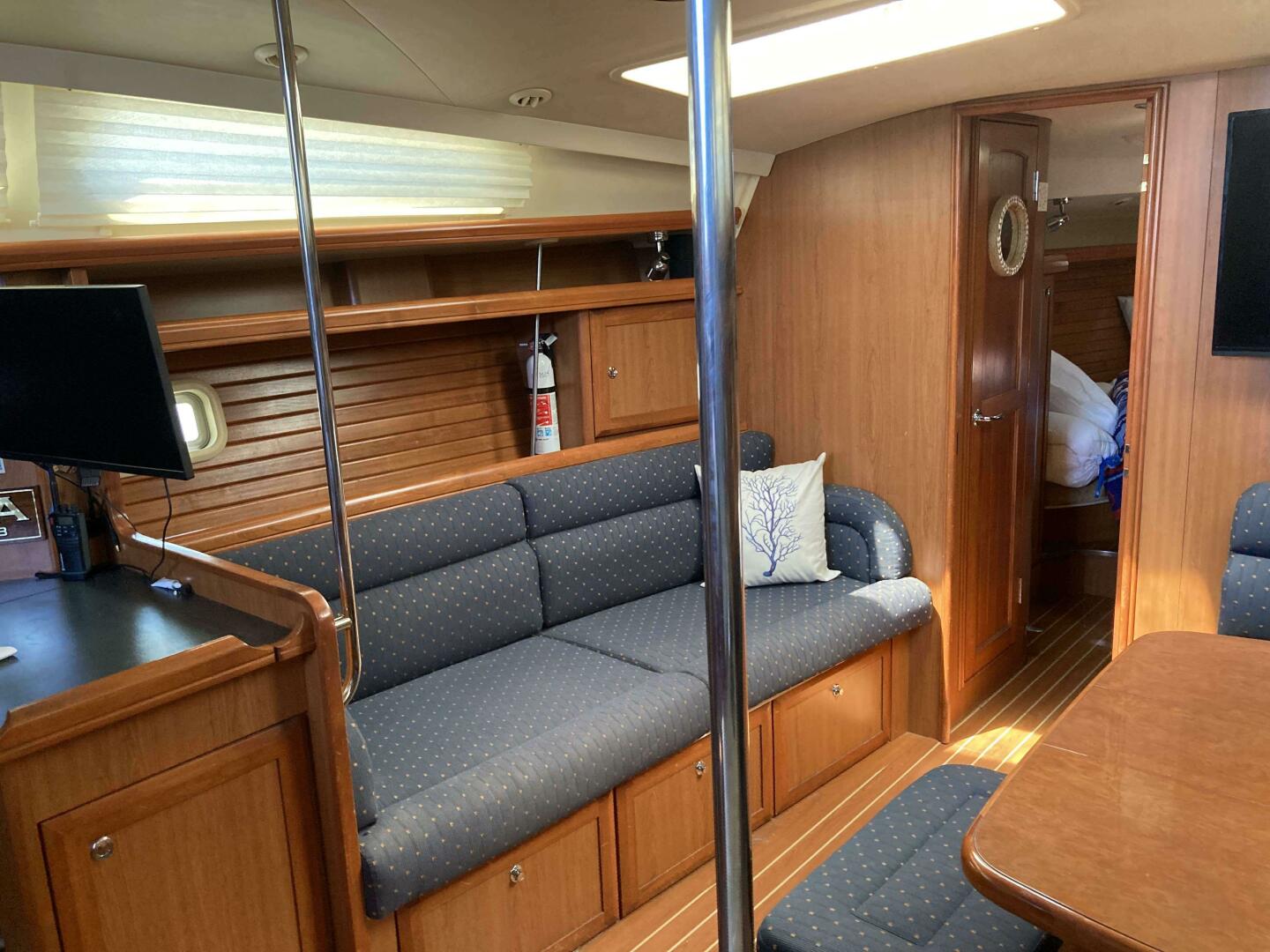 Slide: The Image of Hunter 49 Aft cockpit 2009 - 5183091