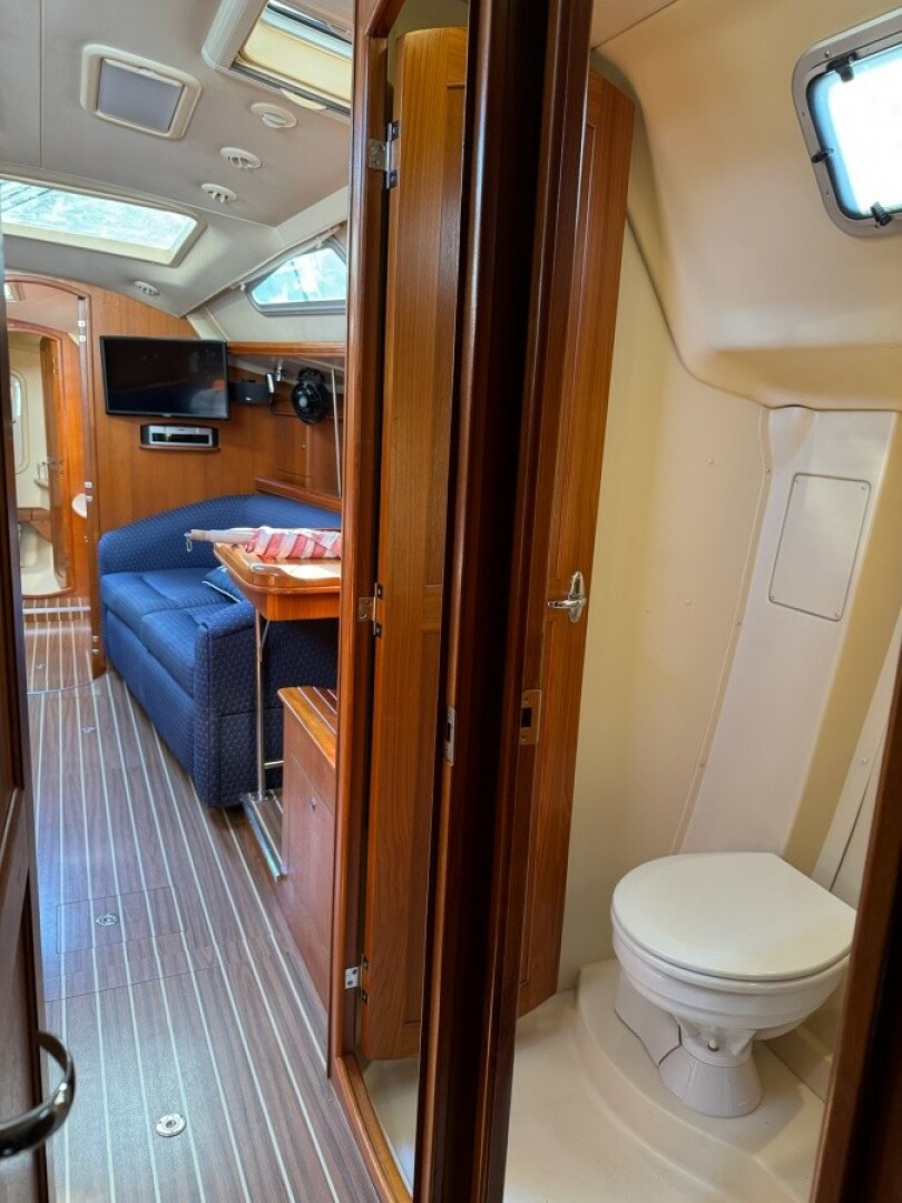 Slide: The Image of Used Sail Monohull for sale 2005 Hunter 41 AC - BIG DOOR PRIZE - 5086172