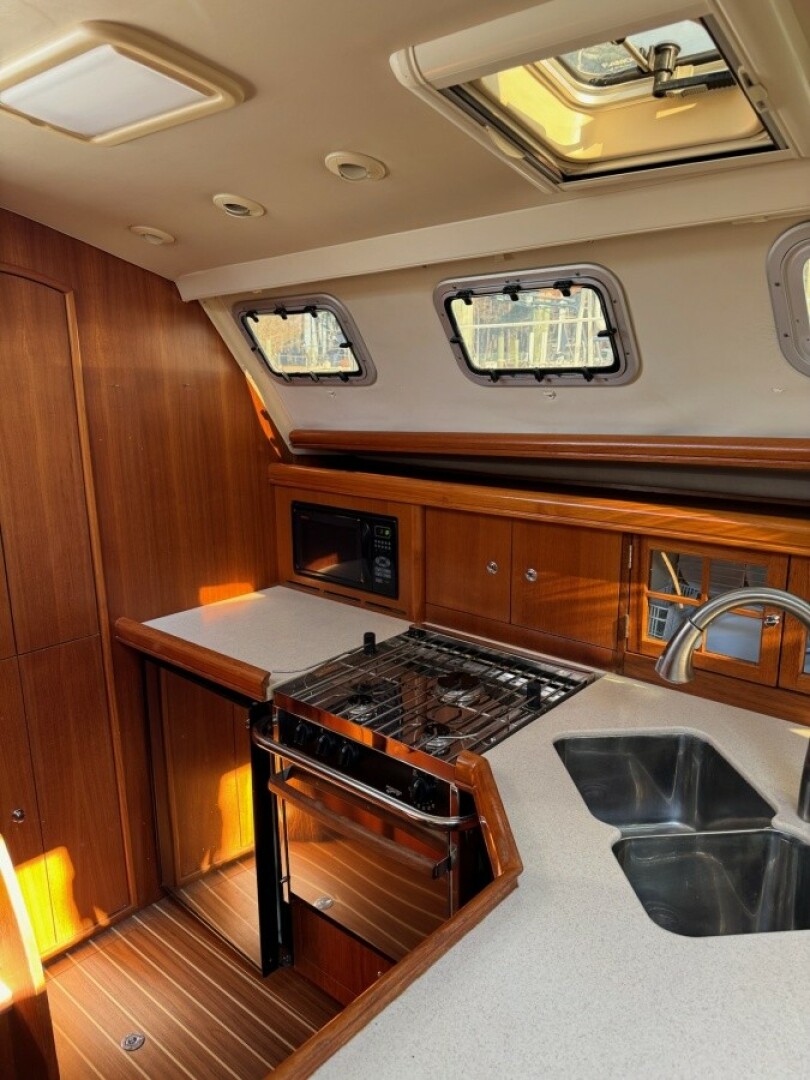 Slide: The Image of Used Sail Monohull for sale 2005 Hunter 41 AC - BIG DOOR PRIZE - 5086165