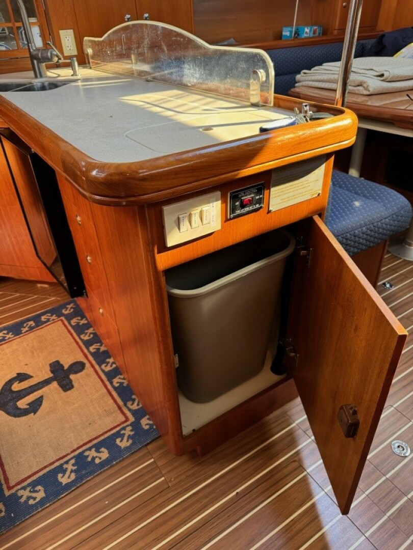 Slide: The Image of Used Sail Monohull for sale 2005 Hunter 41 AC - BIG DOOR PRIZE - 5086214