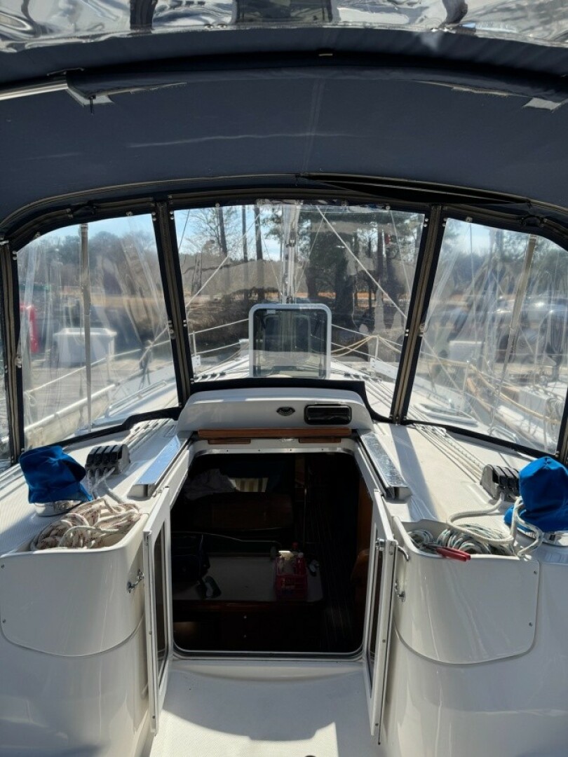 Slide: The Image of Used Sail Monohull for sale 2005 Hunter 41 AC - BIG DOOR PRIZE - 5086153