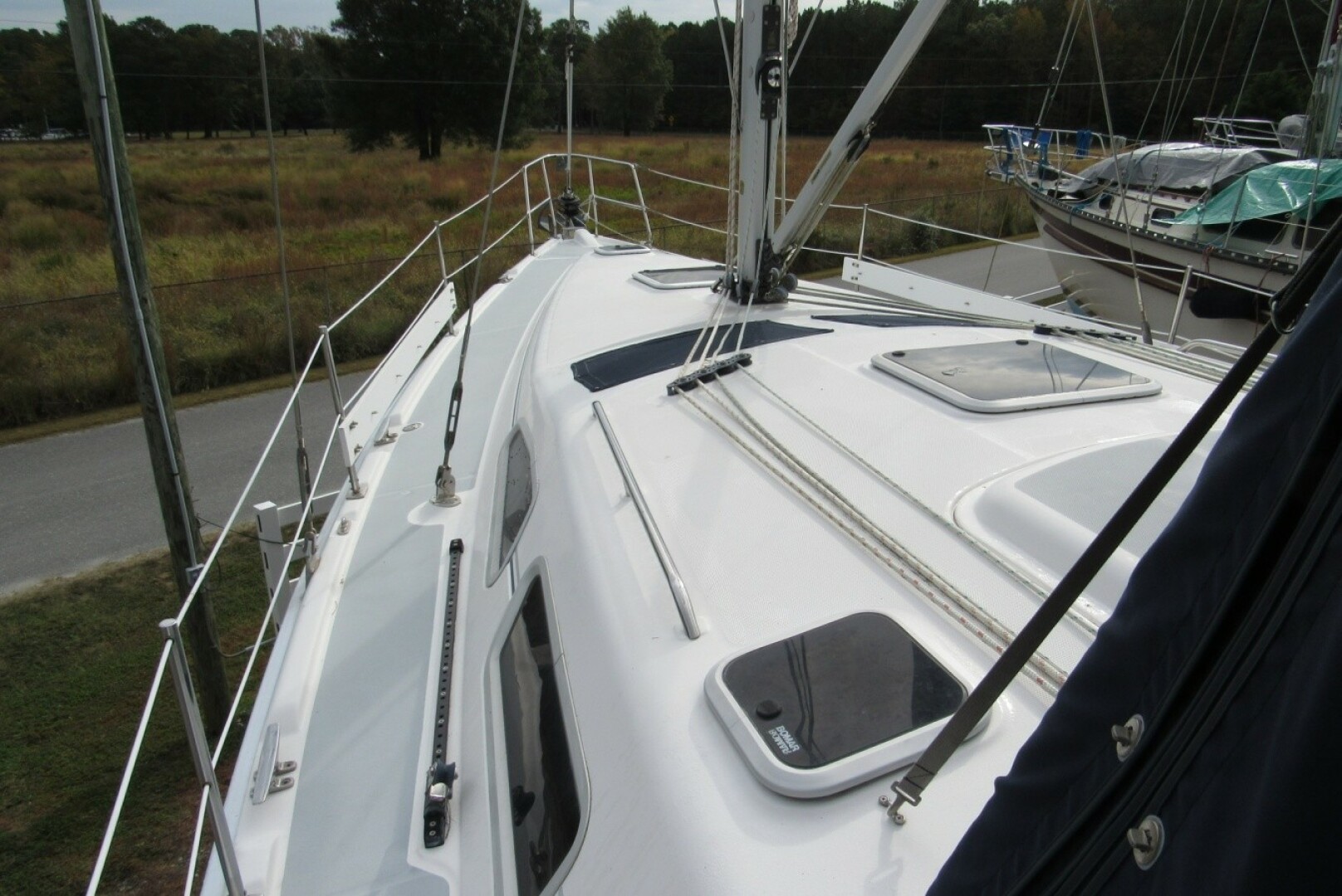 Slide: The Image of Used Sail Monohull for sale 2005 Hunter 41 AC - BIG DOOR PRIZE - 5086145