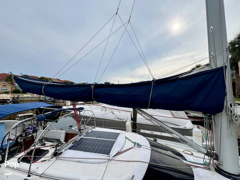 Slide: The Image of Hunter Vision 32 1989 - 15655862