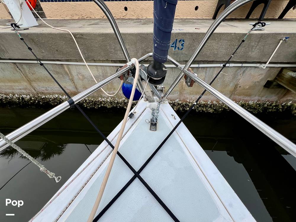 Slide: The Image of Hunter Vision 32 1989 - 15655865