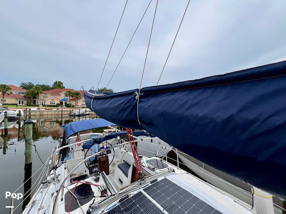 Slide: The Image of Hunter Vision 32 1989 - 15656000