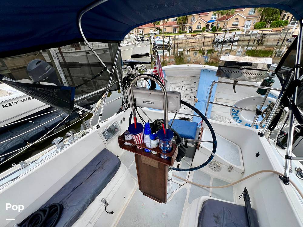 Slide: The Image of Hunter Vision 32 1989 - 15656008