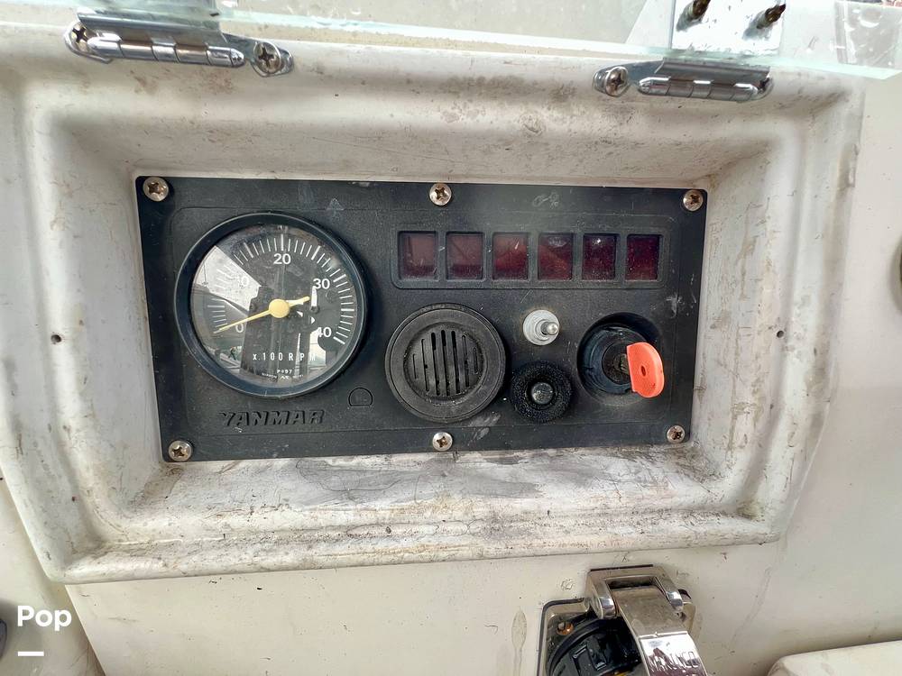 Slide: The Image of Hunter Vision 32 1989 - 15656021