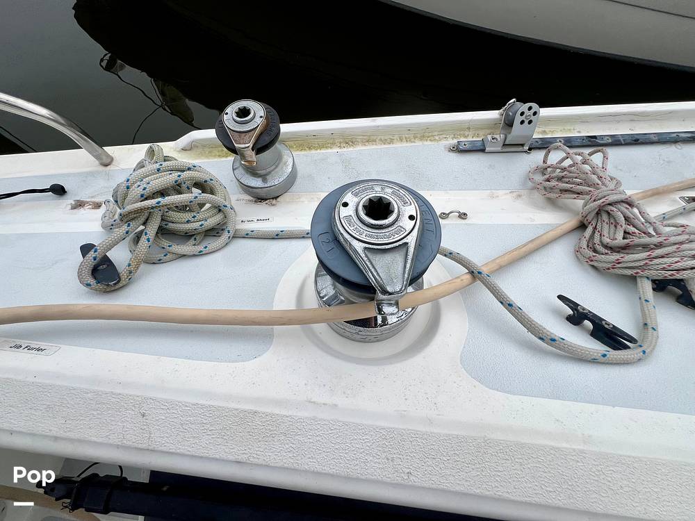 Slide: The Image of Hunter Vision 32 1989 - 15656036