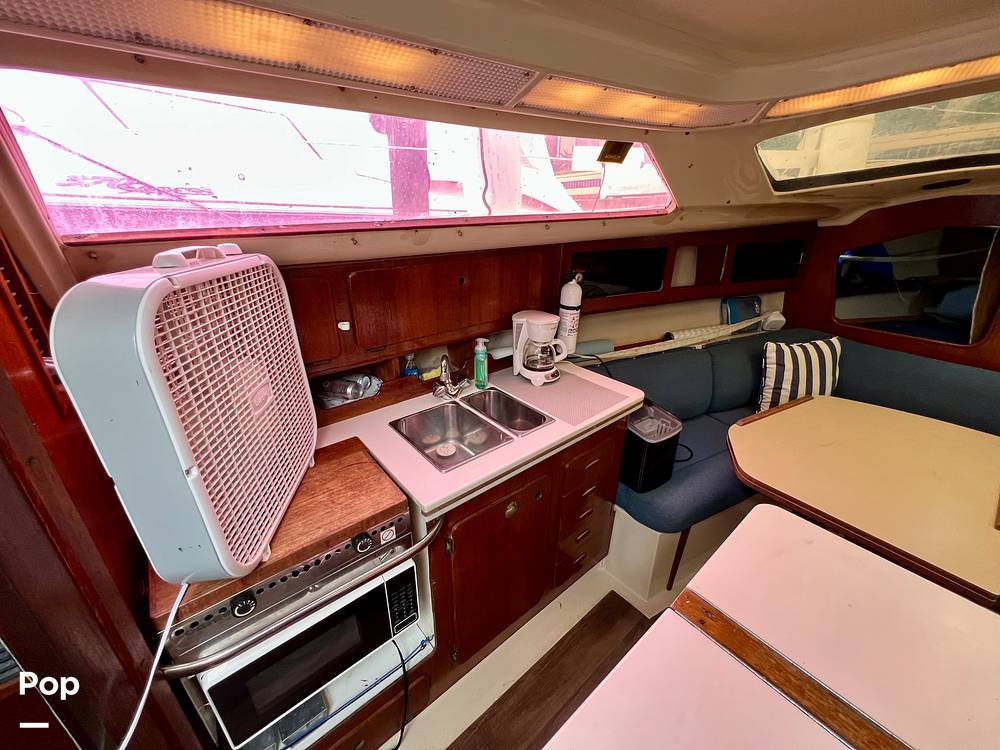 Slide: The Image of Hunter Vision 32 1989 - 15656051