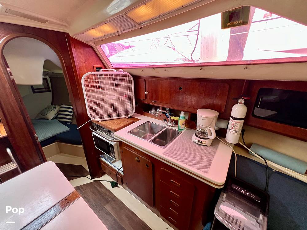 Slide: The Image of Hunter Vision 32 1989 - 15656060