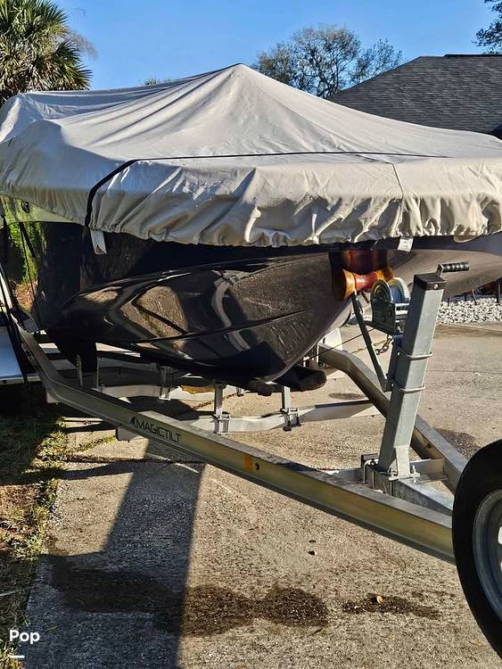 Slide: The Image of Hurricane 191 2022 - 15426795