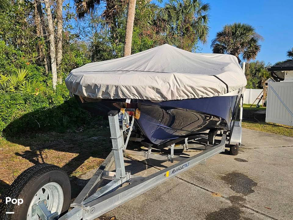 Slide: The Image of Hurricane 191 2022 - 15426800