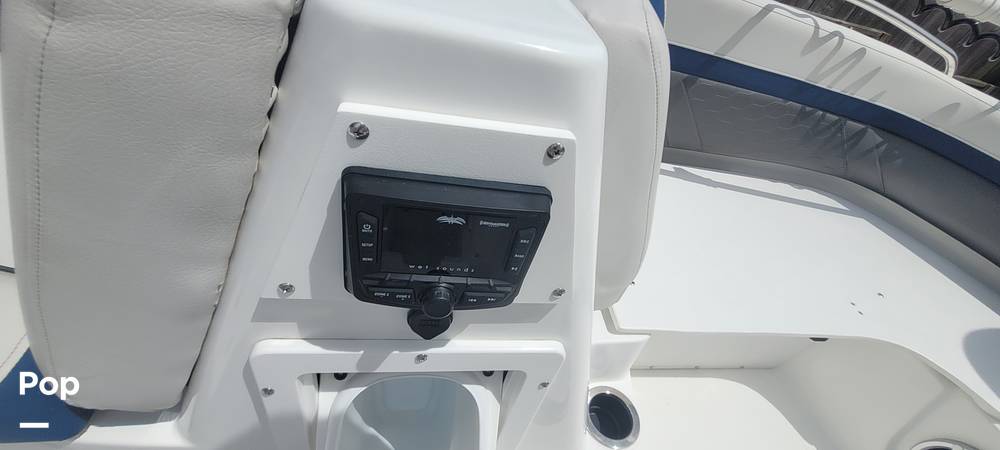 Slide: The Image of Hurricane 192SSOB 2018 - 15613424