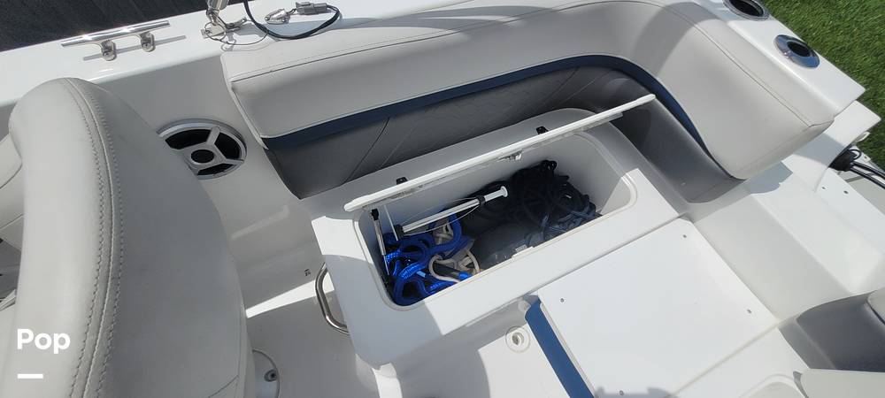 Slide: The Image of Hurricane 192SSOB 2018 - 15613436