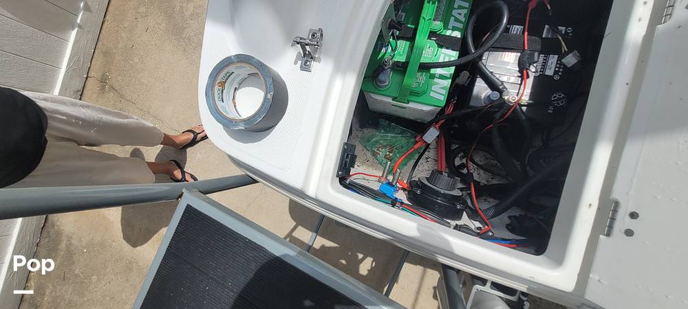 Slide: The Image of Hurricane 192SSOB 2018 - 15613471