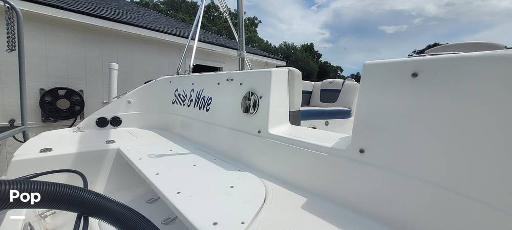 Slide: The Image of Hurricane 192SSOB 2018 - 15613472