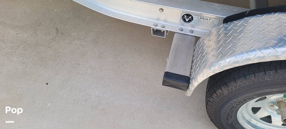 Slide: The Image of Hurricane 192SSOB 2018 - 15613484