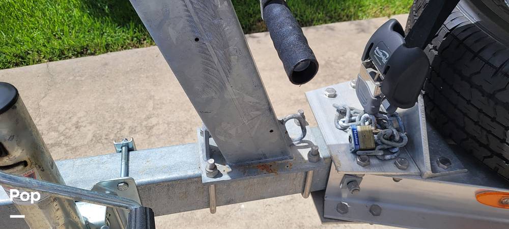 Slide: The Image of Hurricane 192SSOB 2018 - 15613486