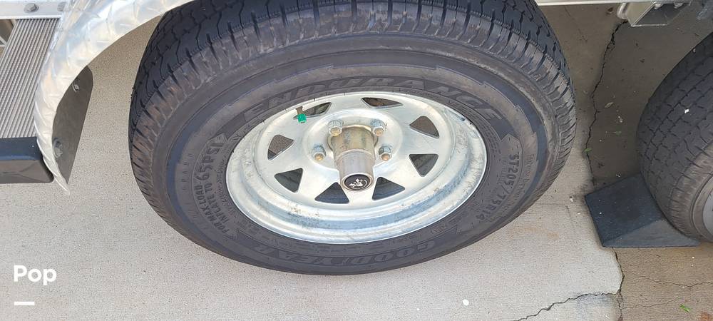 Slide: The Image of Hurricane 192SSOB 2018 - 15613496