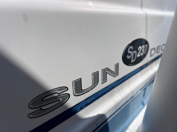 Slide: The Image of Close-up of 2007 Hurricane 237 Sundeck Yamaha F250 boat model name. - 5