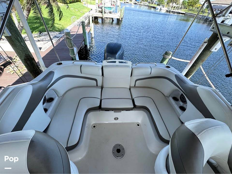 Slide: The Image of Hurricane 2400 Sundeck 2015 - 15516086