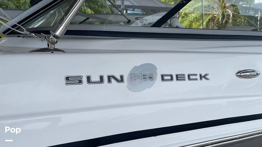 Slide: The Image of Hurricane 2400 Sundeck 2015 - 15555707