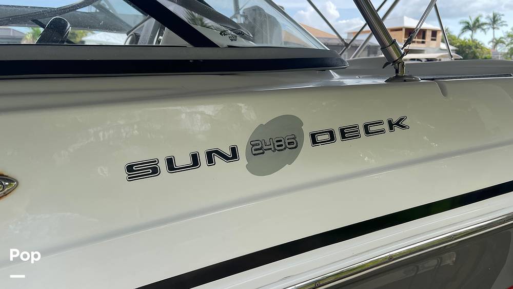 Slide: The Image of Hurricane 2400 Sundeck 2015 - 15555717