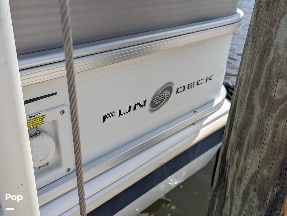 Slide: The Image of Hurricane Fun Deck 226 2010 - 15317895