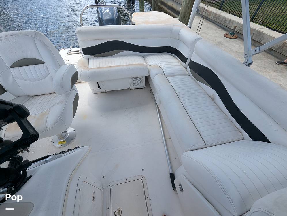 Slide: The Image of Hurricane Fun Deck 226 2010 - 15317832