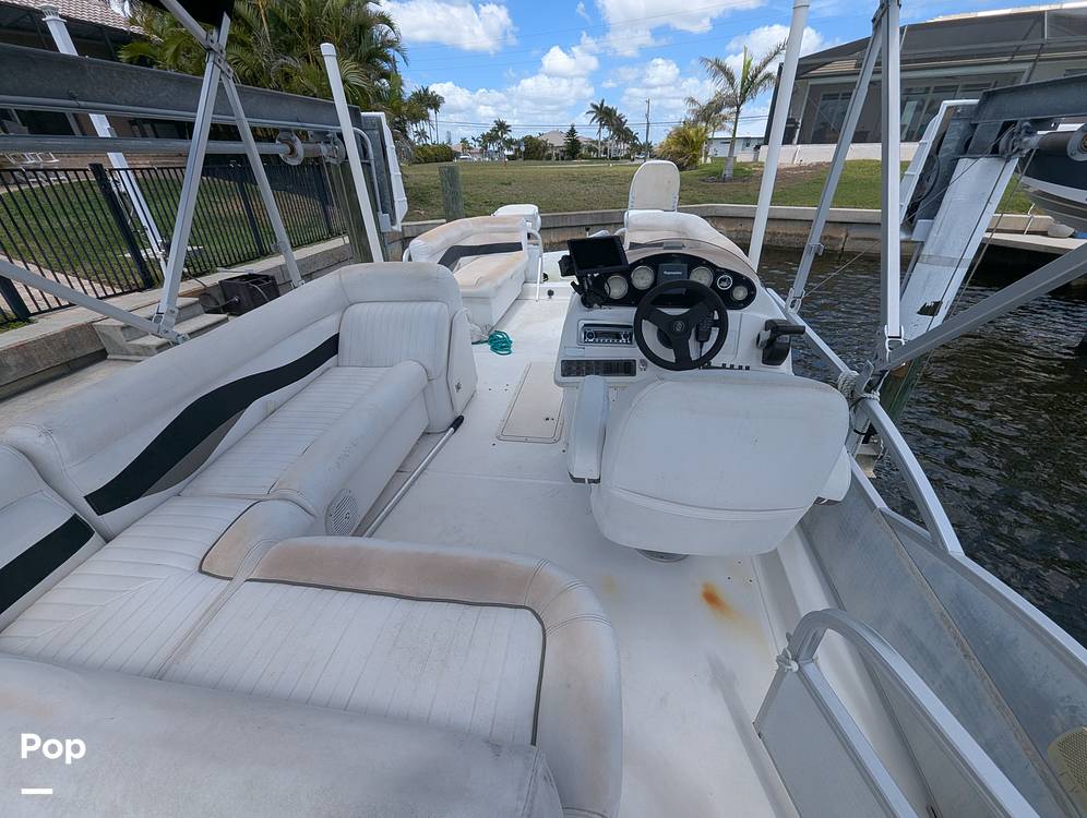 Slide: The Image of Hurricane Fun Deck 226 2010 - 15317879