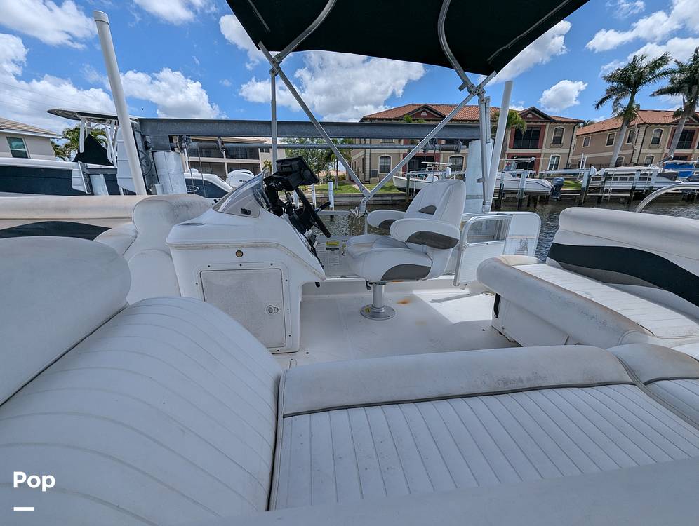 Slide: The Image of Hurricane Fun Deck 226 2010 - 15317887