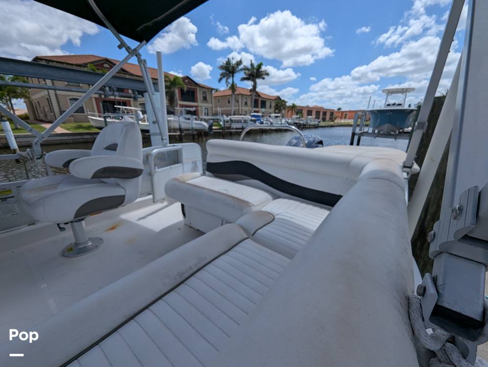 Slide: The Image of Hurricane Fun Deck 226 2010 - 15317888