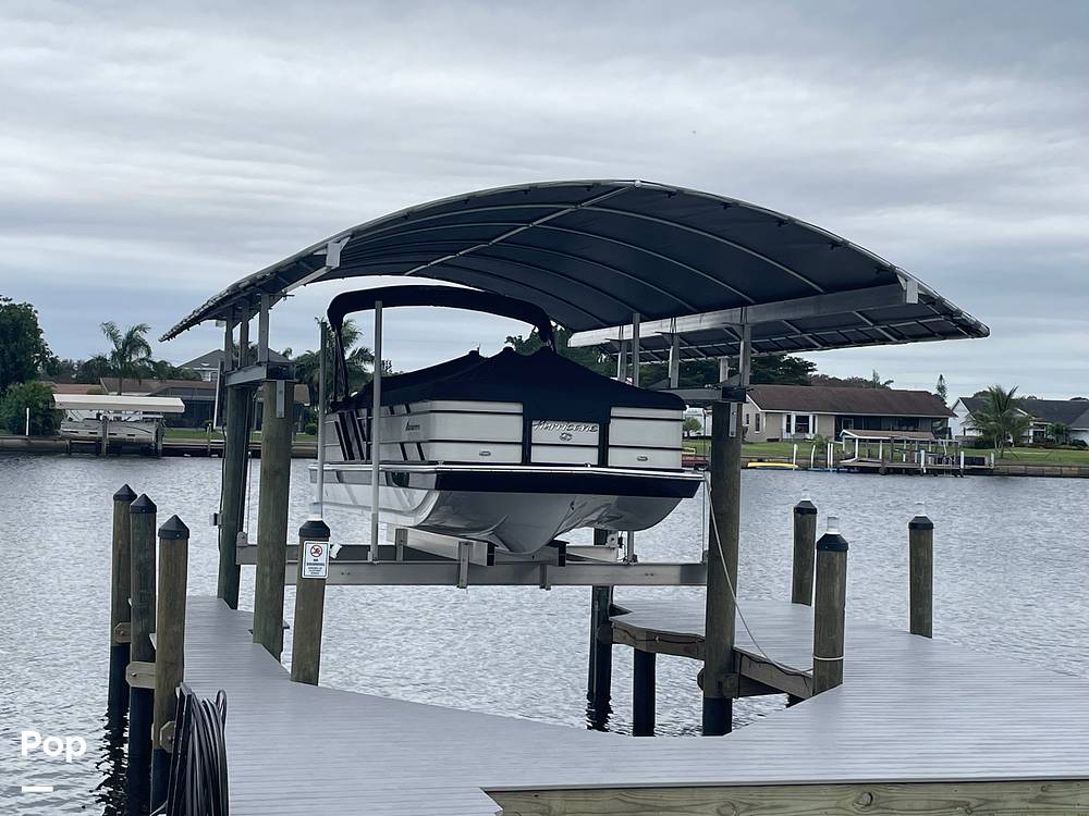 Slide: The Image of Hurricane Fundeck 2260 2021 - 15059967