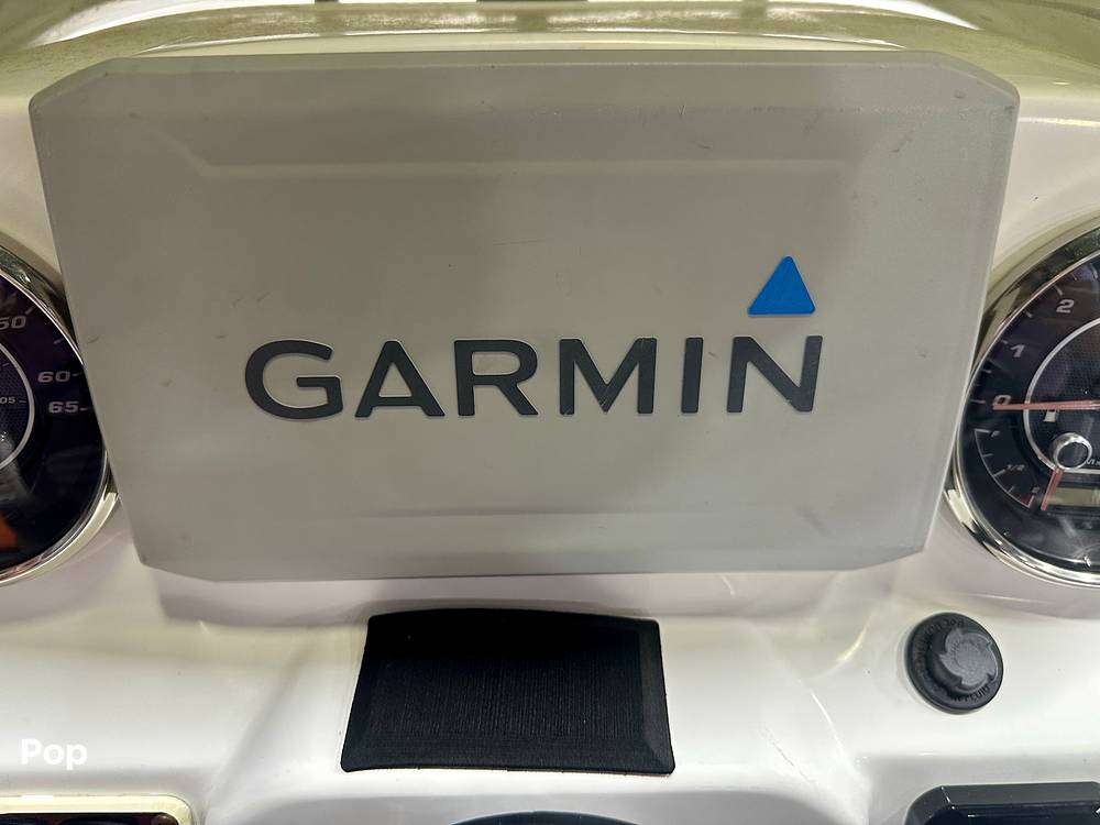 Slide: The Image of Garmin - 15599705