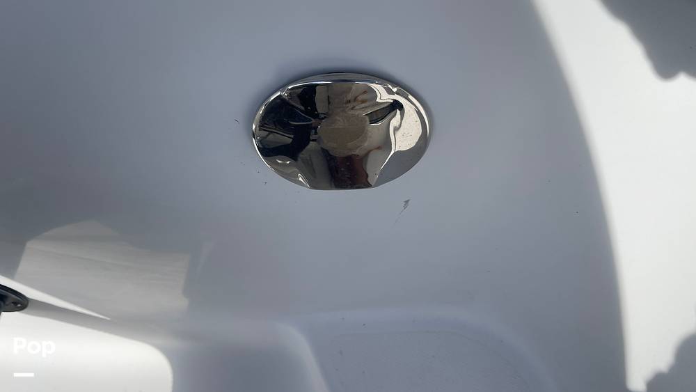 Slide: The Image of Transom Shower - 13522443