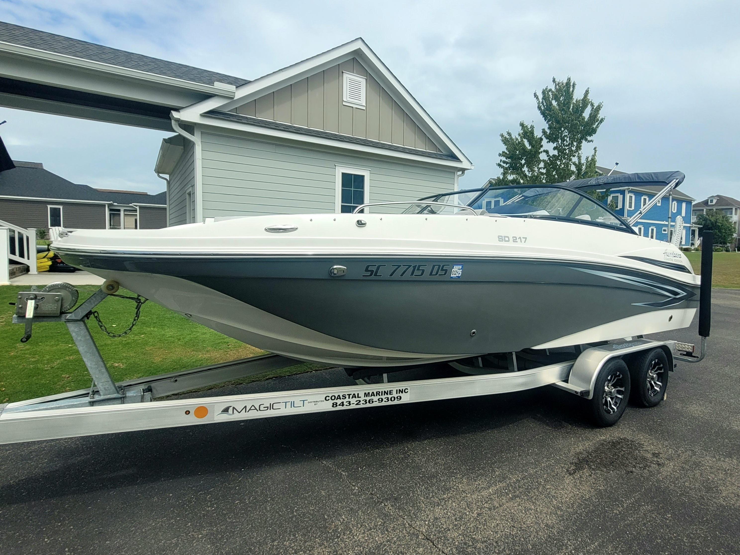 Slide: The Image of Hurricane SunDeck 217 OB 2022 - 3