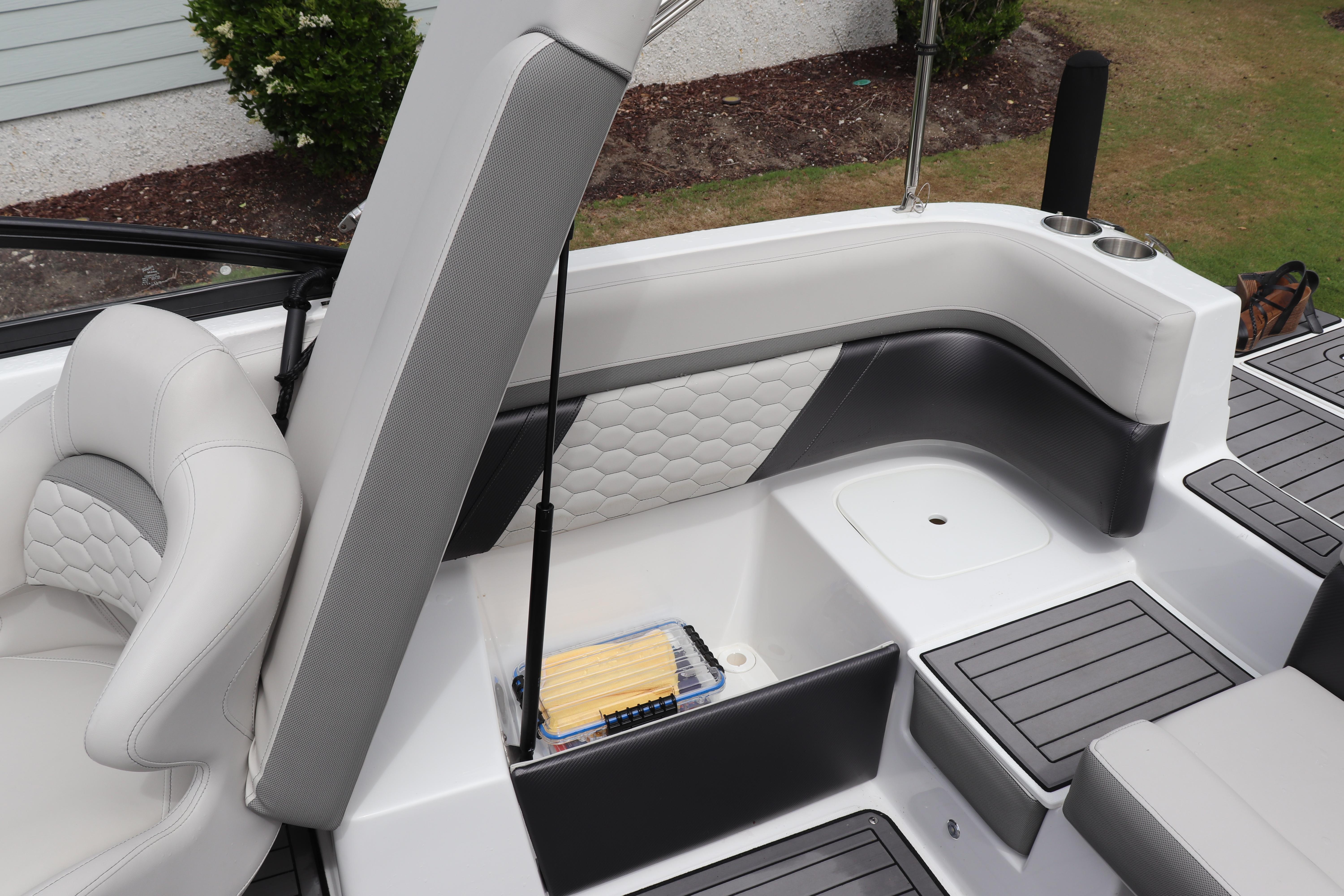 Slide: The Image of Hurricane SunDeck 217 OB 2022 - 45